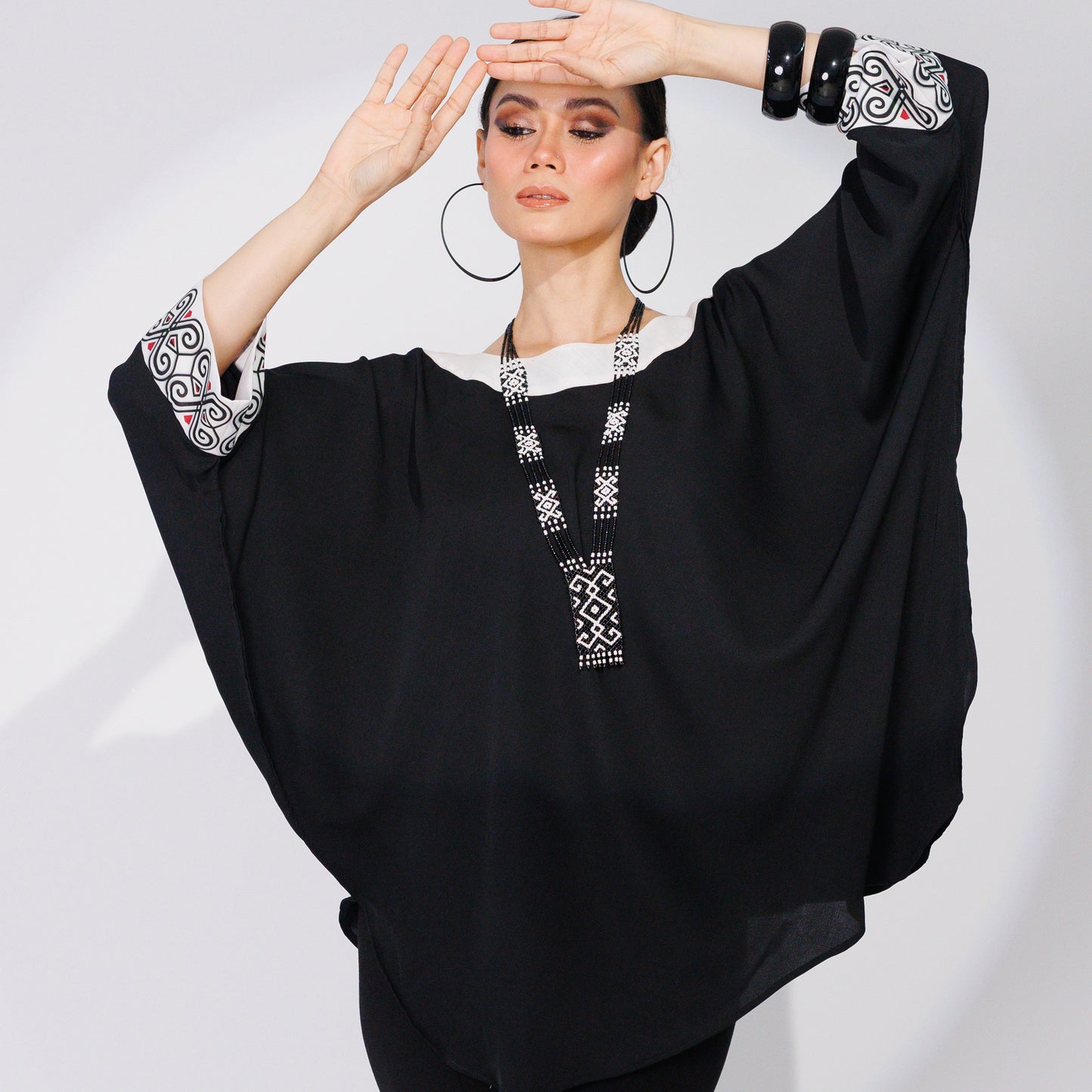 LUMIS Black Enchantress