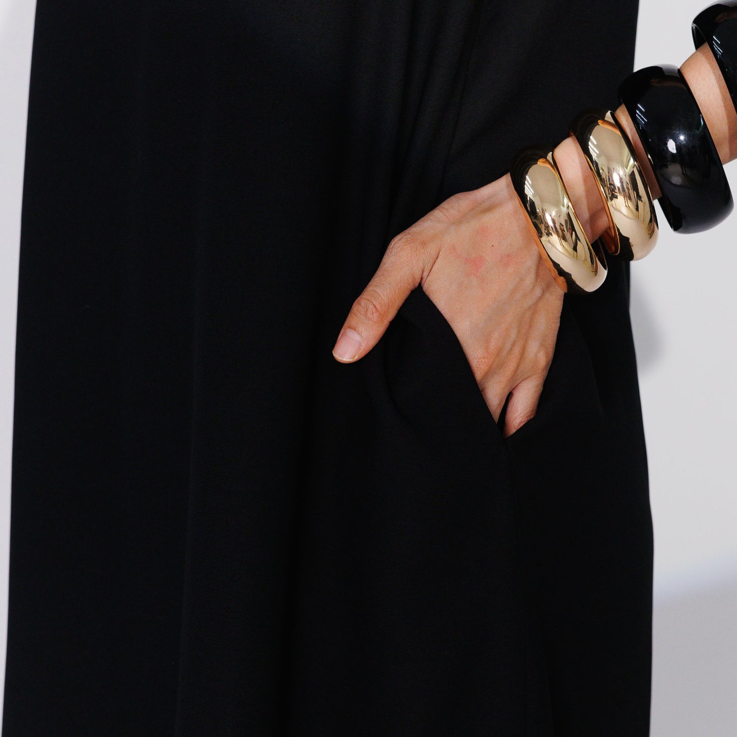 LUMIS Little Black Dress