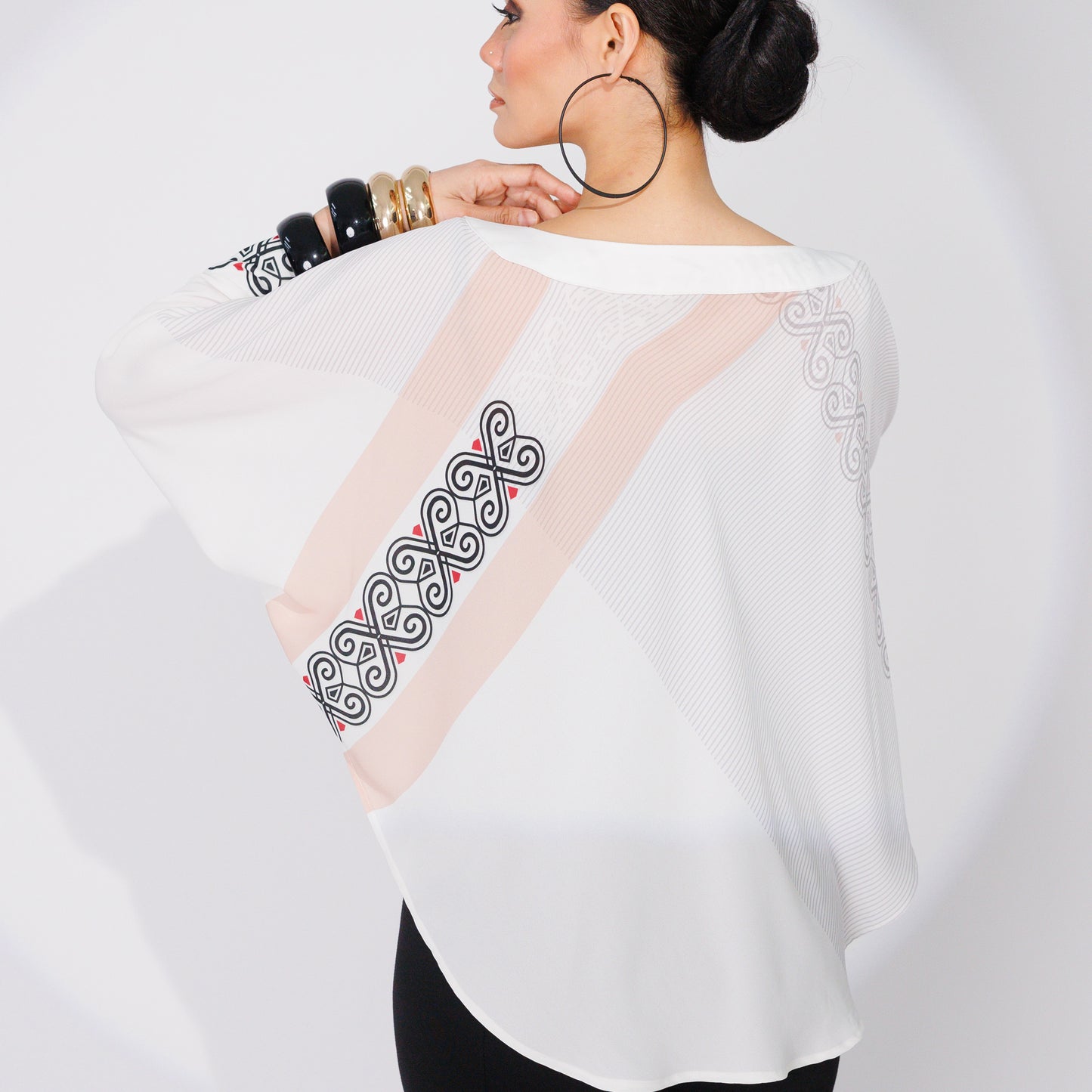 LUMIS White Semi Moon